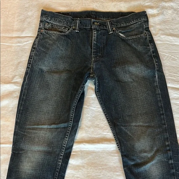 Men's Levi Jeans - Picture 1 of 7